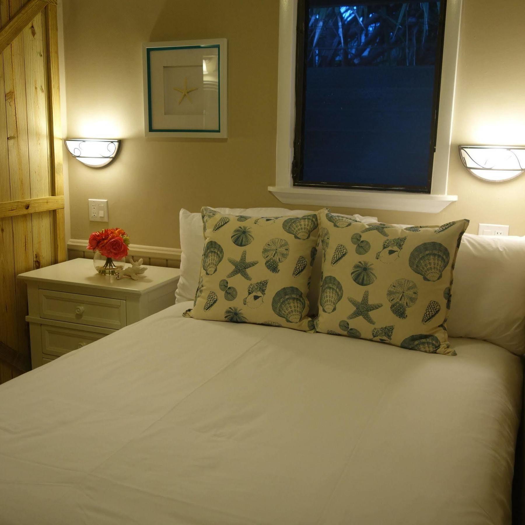 South Fleetwood Grace Bay Hotell Exteriör bild