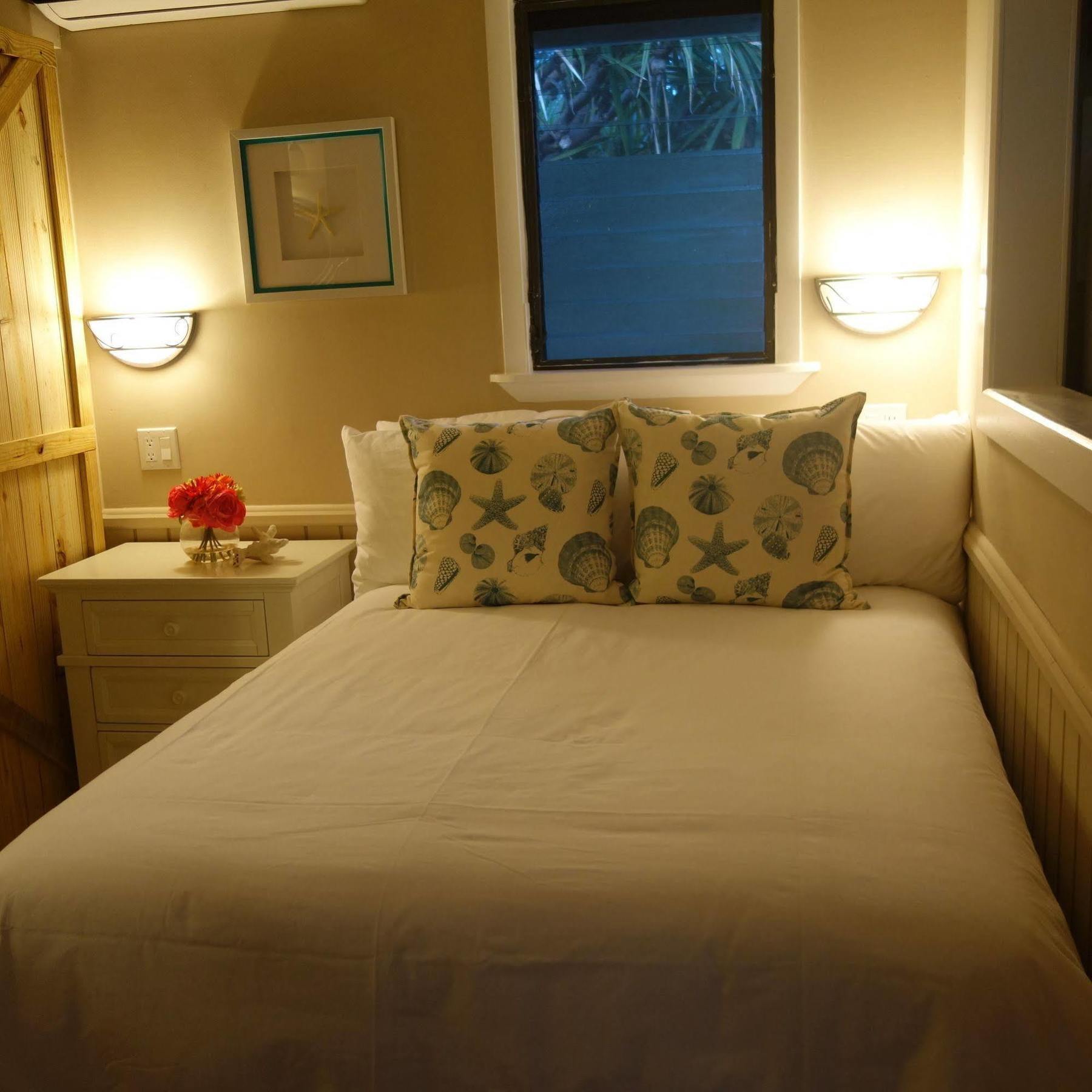 South Fleetwood Grace Bay Hotell Exteriör bild